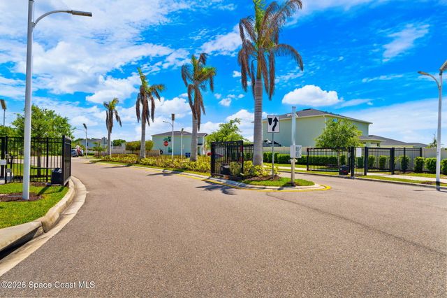 826 Dockside Drive SW, Palm Bay, FL 32908