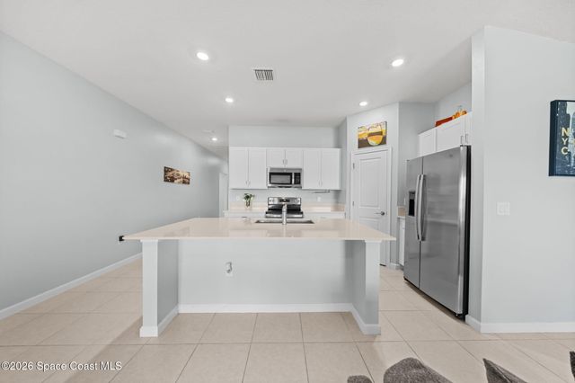 826 Dockside Drive SW, Palm Bay, FL 32908