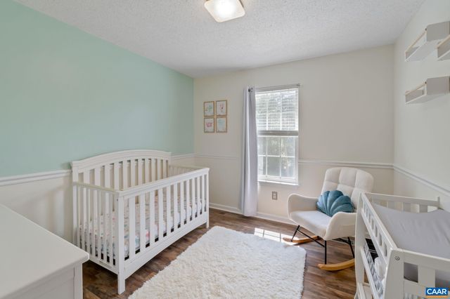 22 SINGING PINES LN, Staunton, VA 24401