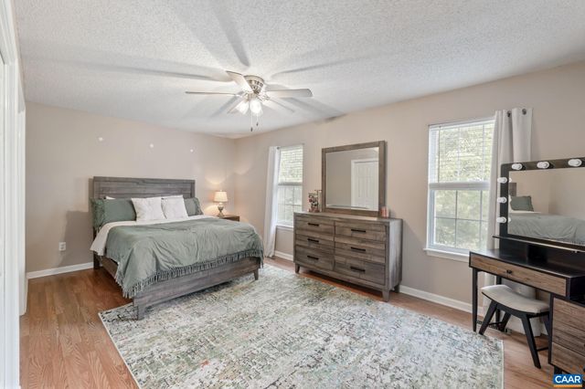 22 SINGING PINES LN, Staunton, VA 24401