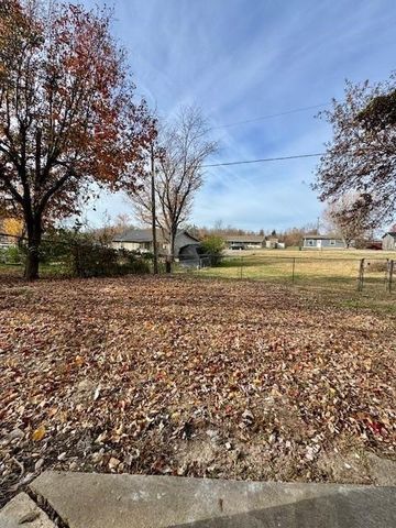 1105 Eubanks Street, Decatur, AR 72722