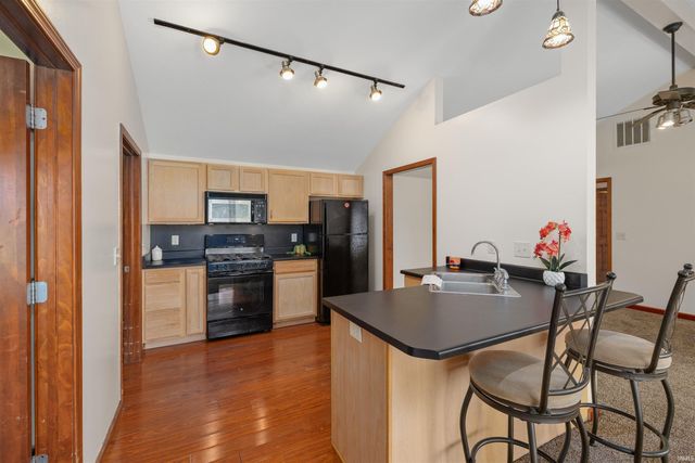 7929 Crosshill Court, Fort Wayne, IN 46825