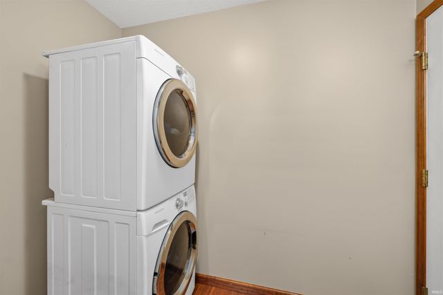 7929 Crosshill Court, Fort Wayne, IN 46825