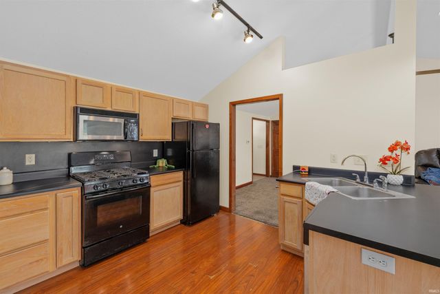 7929 Crosshill Court, Fort Wayne, IN 46825