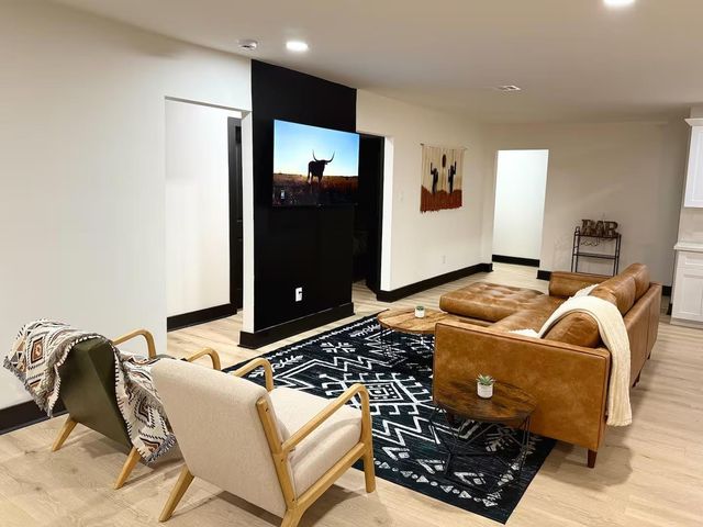 6305 Gay Street, Houston, TX 77022