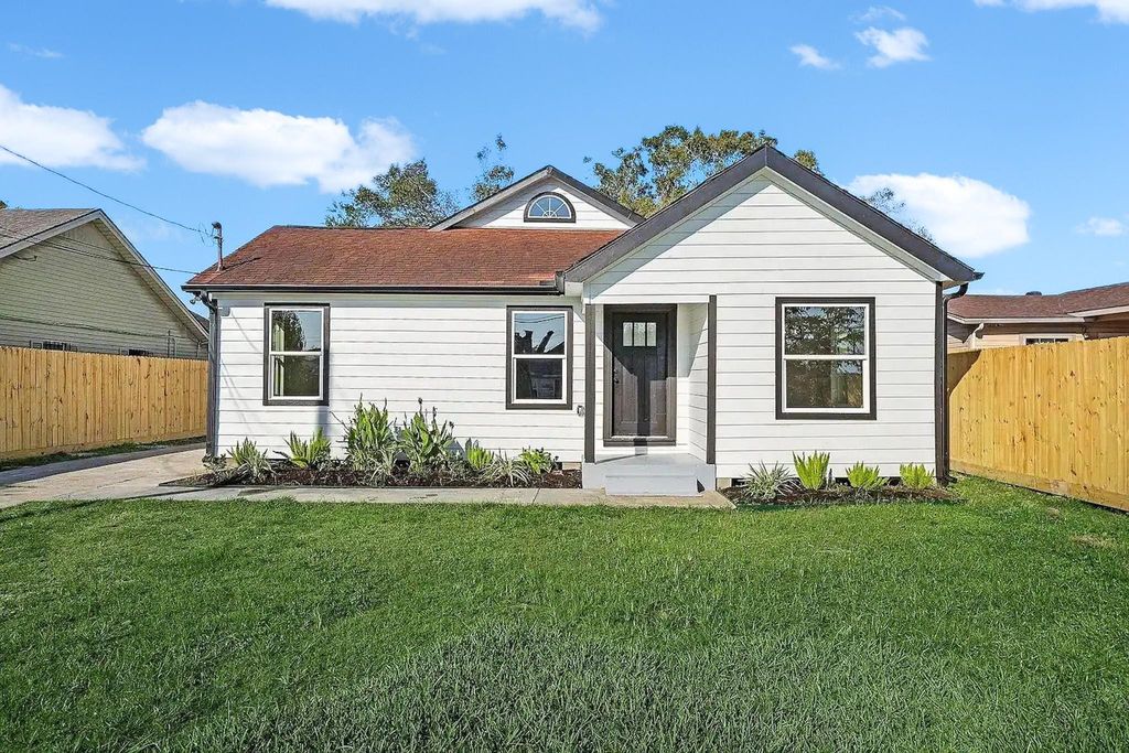 6305 Gay Street, Houston, TX 77022
