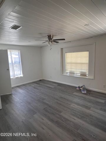 9053 JEFFERSON Avenue, Jacksonville, FL 32208