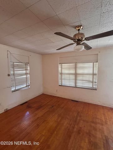 9053 JEFFERSON Avenue, Jacksonville, FL 32208