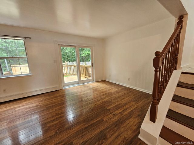507 Rakov Road, Maybrook, NY 12543