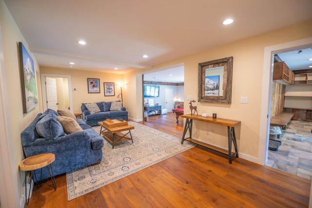 121 Fannie Hill Road, Wilmington, VT 05363