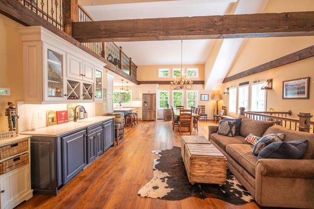 121 Fannie Hill Road, Wilmington, VT 05363