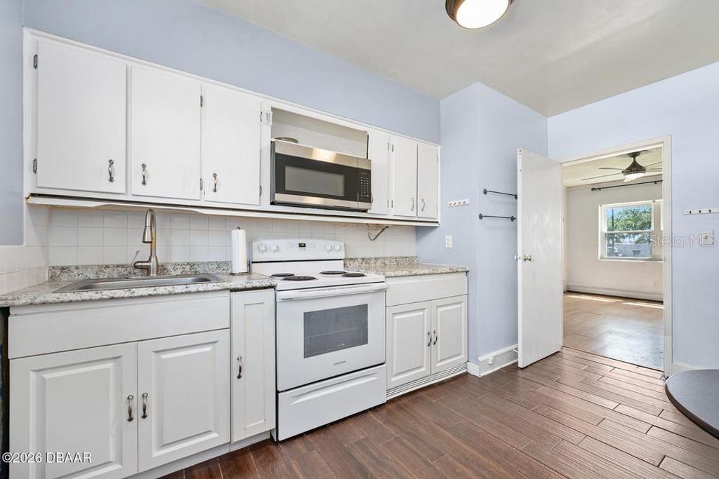 Image 13 of property listing at 500 S BEACH STREET H2, Daytona Beach, FL 32114