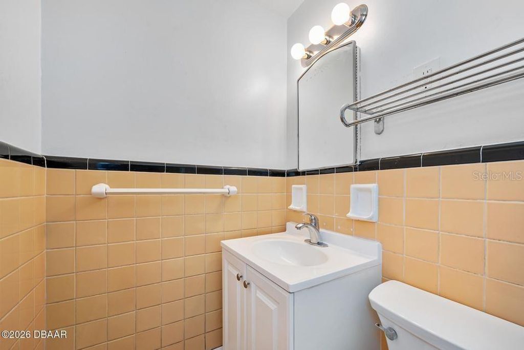 Image 19 of property listing at 500 S BEACH STREET H2, Daytona Beach, FL 32114
