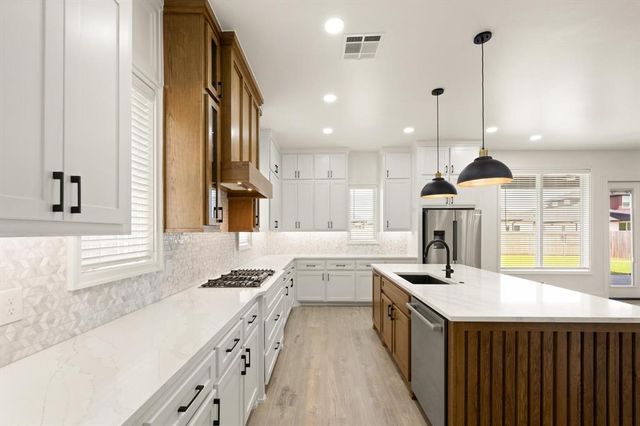 6305 NW 153rd Street, Edmond, OK 73013