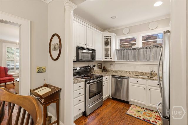 111 E Broad Street, Savannah, GA 31401
