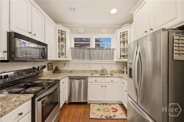 111 E Broad Street, Savannah, GA 31401