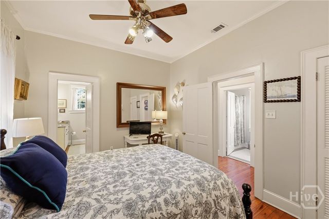 111 E Broad Street, Savannah, GA 31401