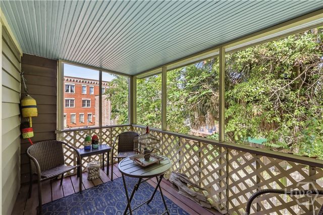 111 E Broad Street, Savannah, GA 31401
