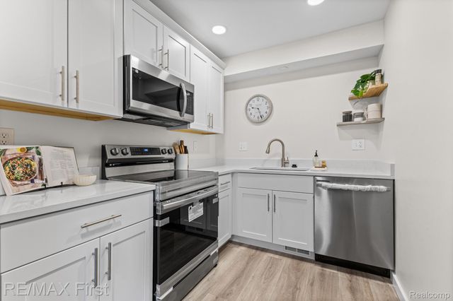 4905 Coventry Street, Royal Oak, MI 48073