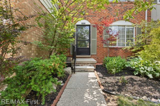 4905 Coventry Street, Royal Oak, MI 48073