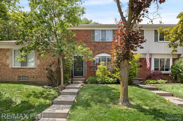4905 Coventry Street, Royal Oak, MI 48073