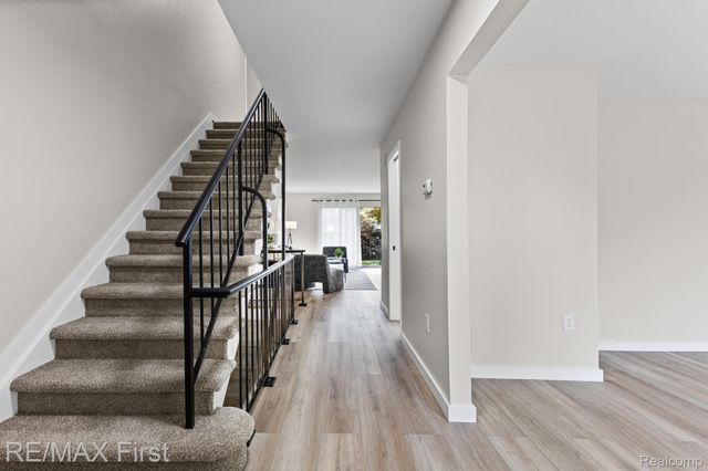 4905 Coventry Street, Royal Oak, MI 48073