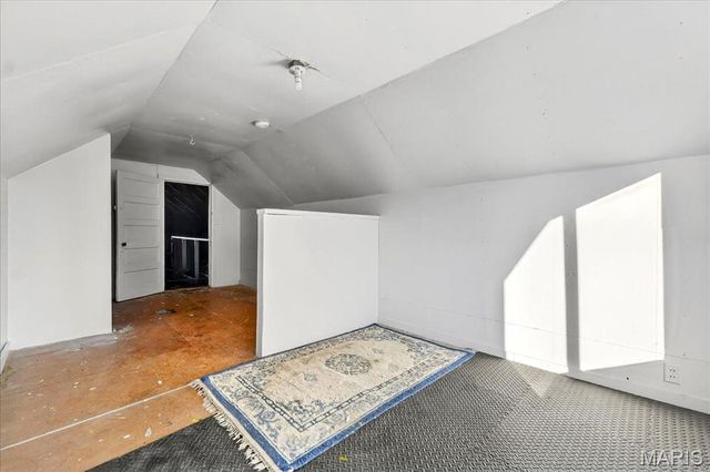 6437 Hancock Avenue, St Louis, MO 63139