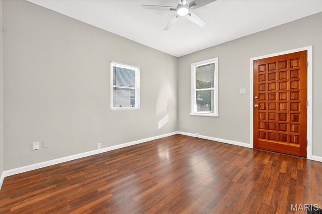 6437 Hancock Avenue, St Louis, MO 63139