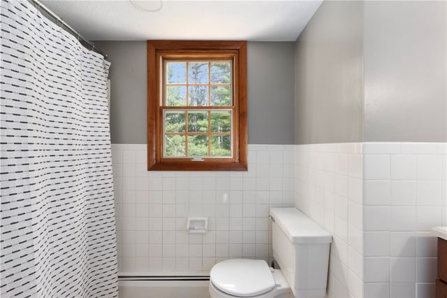 257 Shannock Road, South Kingstown, RI 02879