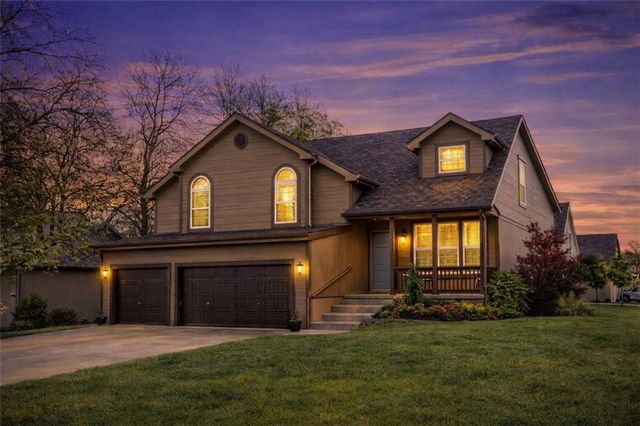 8801 N Kirkwood Avenue, Kansas City, MO 64154
