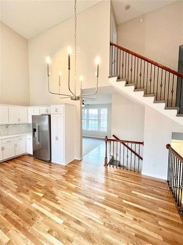8801 N Kirkwood Avenue, Kansas City, MO 64154