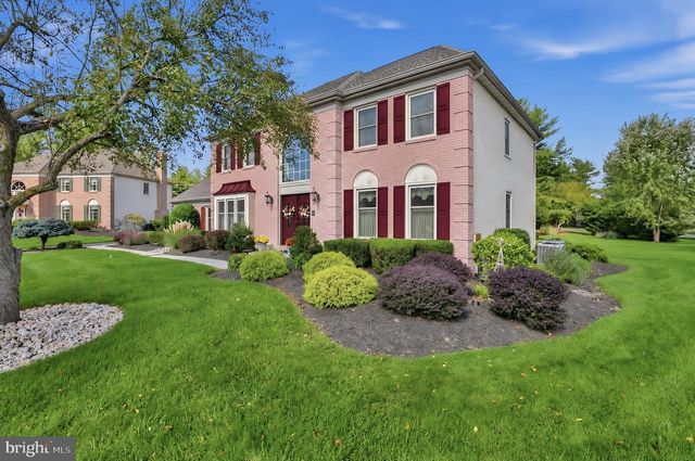 700 FOX HOLLOW DR, Yardley, PA 19067