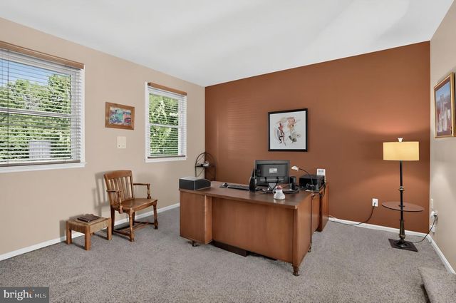 700 FOX HOLLOW DR, Yardley, PA 19067