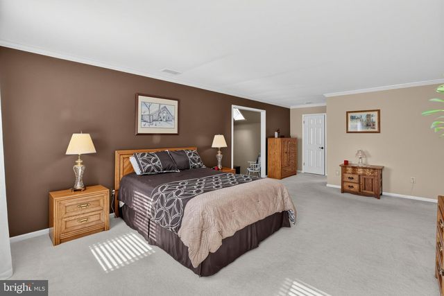 700 FOX HOLLOW DR, Yardley, PA 19067