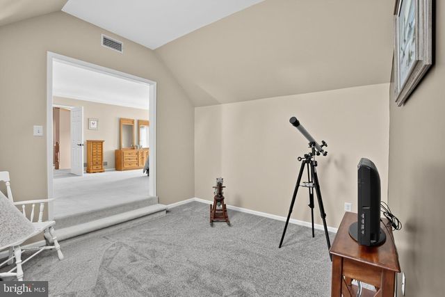 700 FOX HOLLOW DR, Yardley, PA 19067