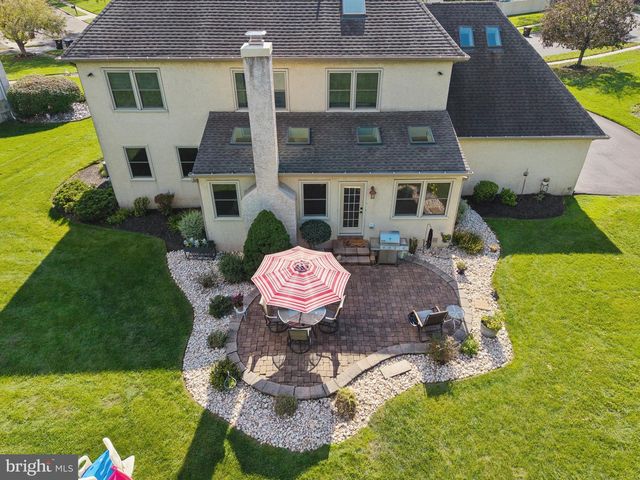 700 FOX HOLLOW DR, Yardley, PA 19067