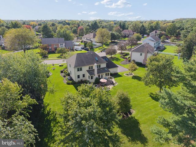 700 FOX HOLLOW DR, Yardley, PA 19067