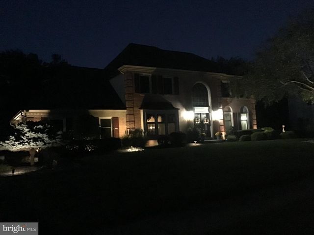700 FOX HOLLOW DR, Yardley, PA 19067