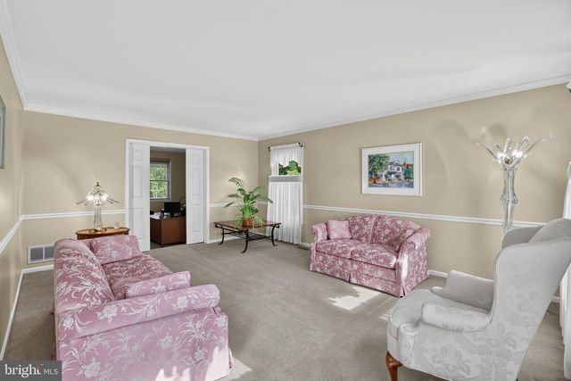700 FOX HOLLOW DR, Yardley, PA 19067