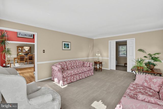 700 FOX HOLLOW DR, Yardley, PA 19067