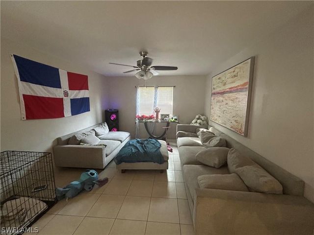 4920 Cortez CIR, Naples, FL 34112