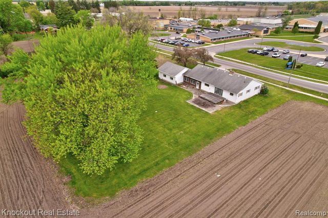 12385 Church Street, Birch Run, MI 48415