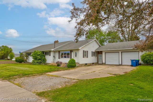 12385 Church Street, Birch Run, MI 48415