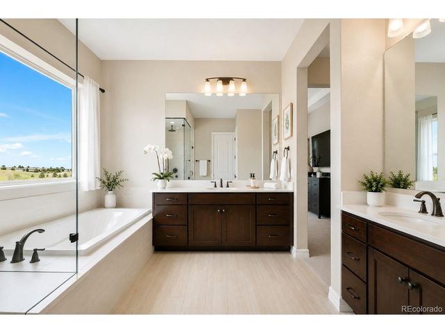 8641 S De Gaulle Ct, Aurora, CO 80016