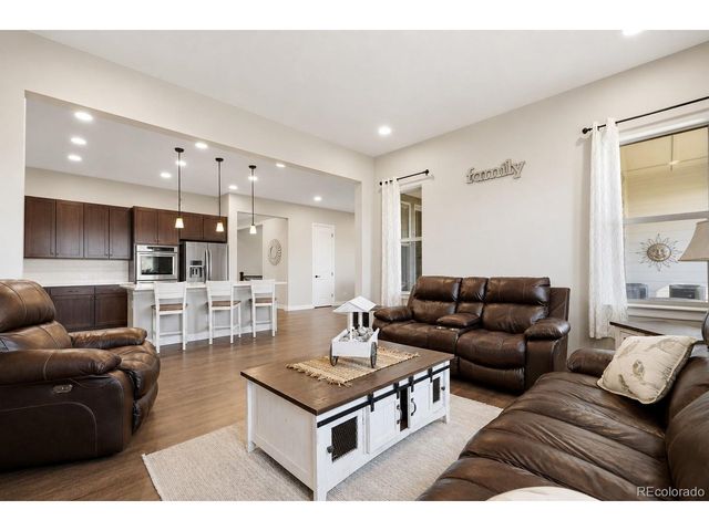 8641 S De Gaulle Ct, Aurora, CO 80016
