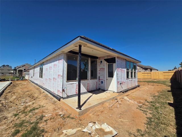 19031 Magnolia Willow Lane, Magnolia, TX 77355