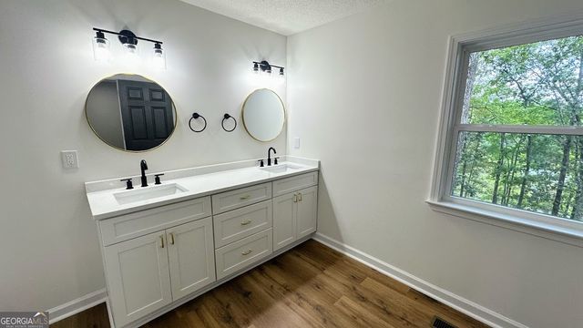 1524 Lakeshore Drive, Anniston, AL 36207