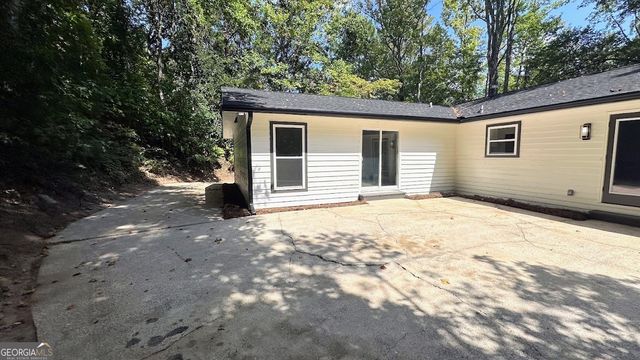 1524 Lakeshore Drive, Anniston, AL 36207