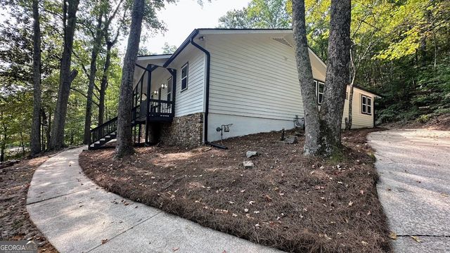 1524 Lakeshore Drive, Anniston, AL 36207