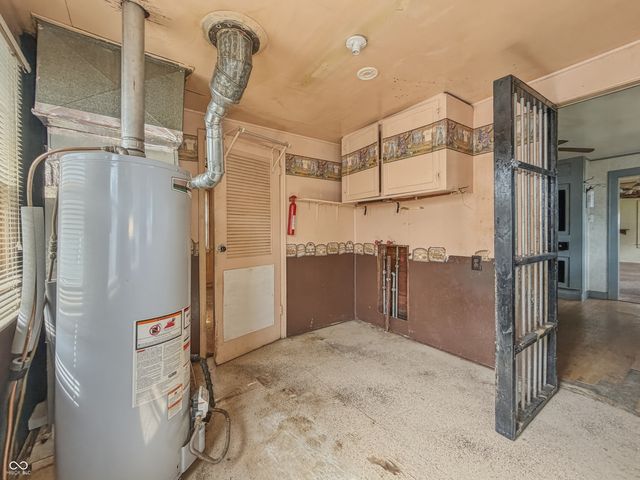 404 Foltz Street, Indianapolis, IN 46241